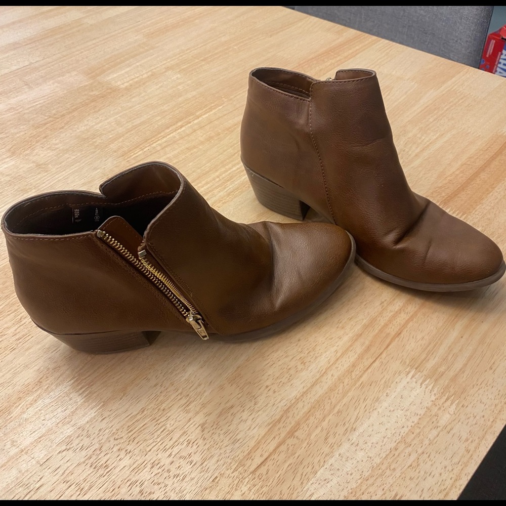 American Eagle size 8 brown boots - Picture 2 of 4
